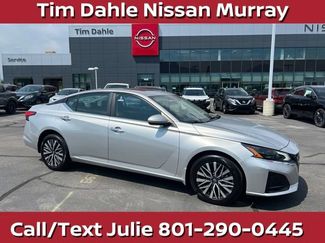 Used 2023 Nissan Altima 2.5 SV w/ SV Premium Package AWD/4WD video 1