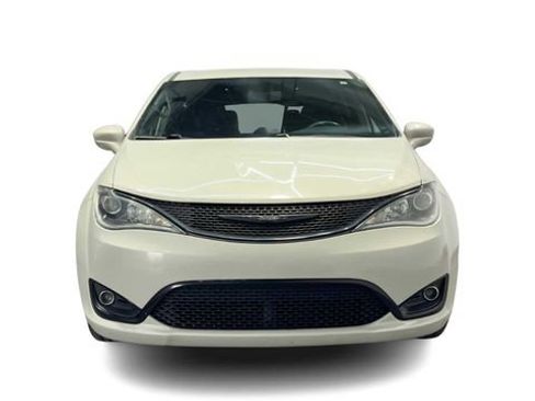 Used 2020 Chrysler Pacifica Touring w/ S Appearance Package FWD image 6