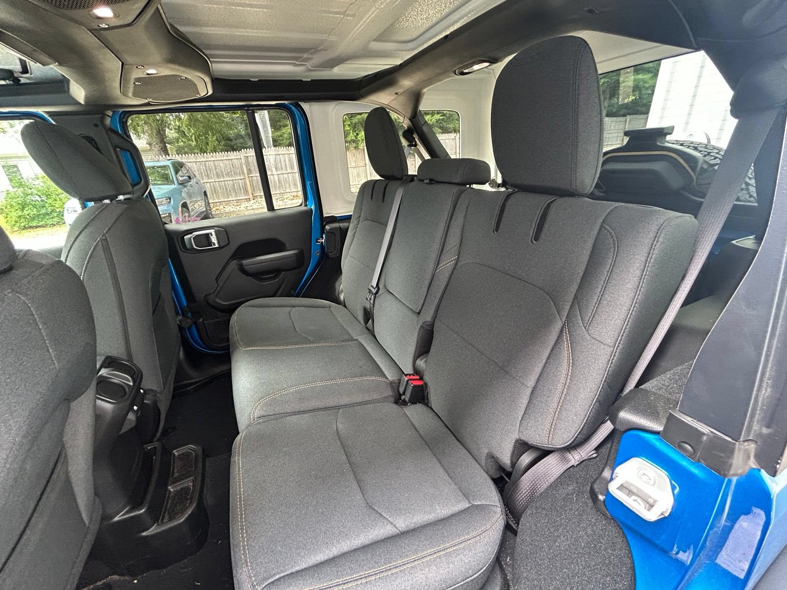 Used 2024 Jeep Wrangler Unlimited AWD/4WD image 10