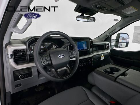 New 2026 Ford F550 4x4 Regular Cab Super Duty image 10