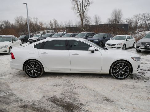 Used 2018 Volvo S90 T6 Momentum w/ Convenience Package image 8
