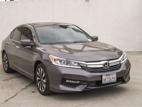 Used 2017 Honda Accord EX-L image 3