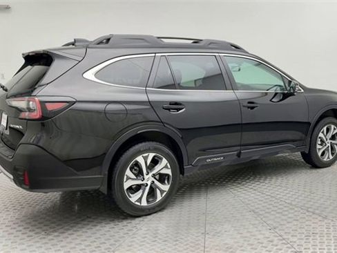Used 2022 Subaru Outback Limited image 2