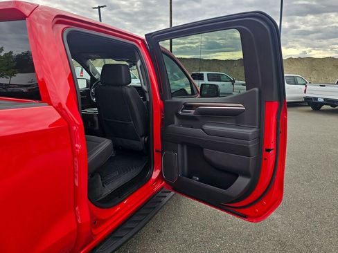 Used 2024 Chevrolet Silverado 1500 LT Trail Boss w/ Convenience Package II AWD/4WD image 25