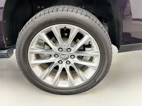 Used 2018 Cadillac Escalade Premium Luxury AWD/4WD image 11