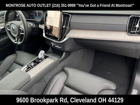 New 2026 Volvo XC90 B6 Ultra w/ Protection Package Premier image 18