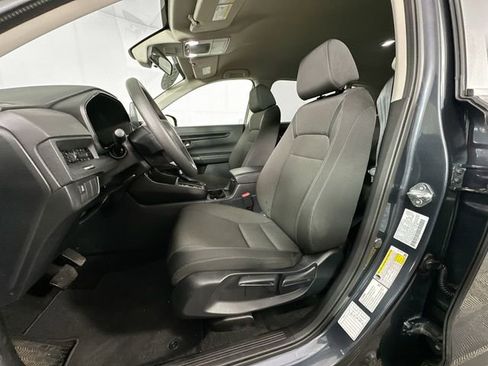 Used 2025 Honda CR-V LX image 16