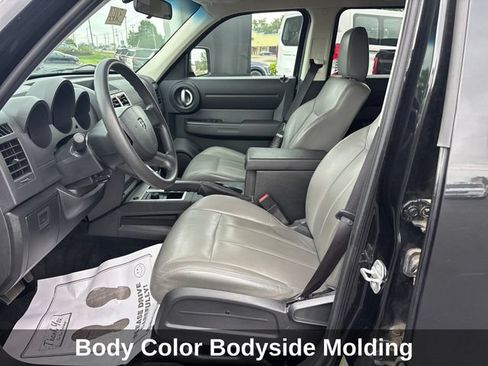 Used 2008 Dodge Nitro SXT AWD/4WD image 11