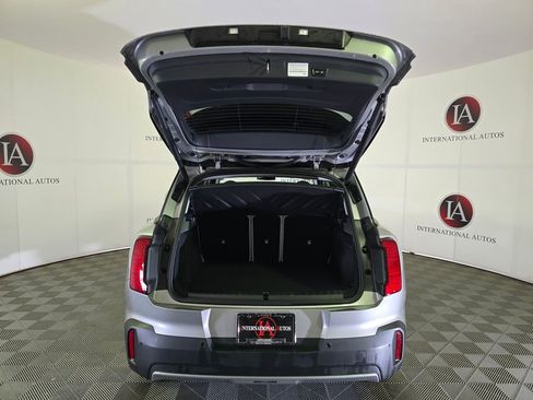 Used 2025 MINI Cooper Countryman S w/ Comfort Package Max image 8