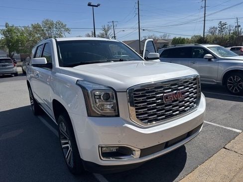 Used 2018 GMC Yukon Denali w/ Denali Ultimate Package image 3