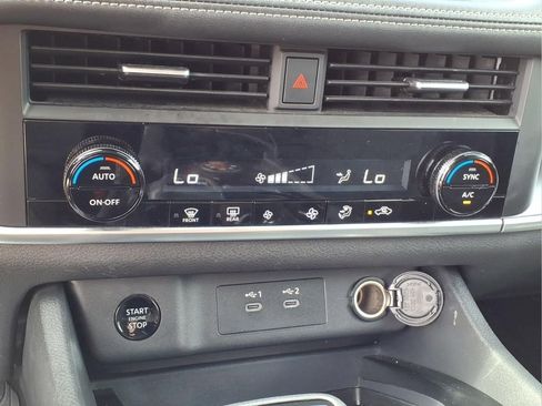 Used 2024 Nissan Rogue SV AWD/4WD image 20