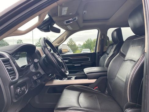 Used 2019 RAM 2500 Laramie AWD/4WD image 11