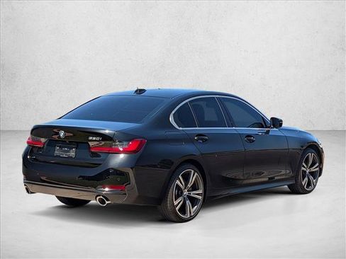 Certified 2024 BMW 330i Sedan w/ Convenience Package RWD image 5