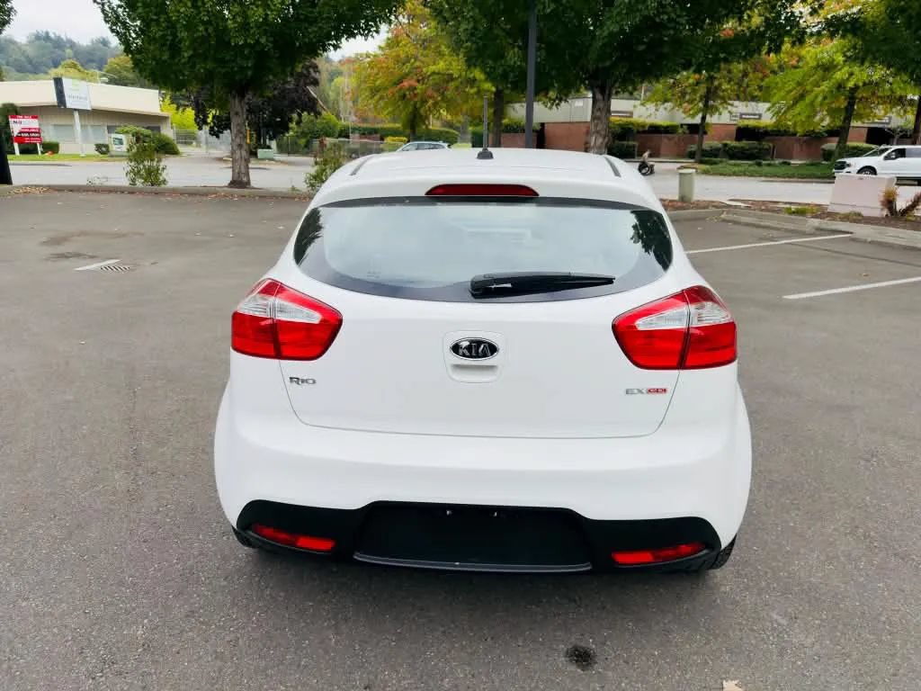 Used 2012 Kia Rio EX FWD image 4