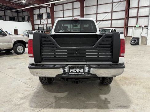 Used 2007 Ford F350 XLT image 9