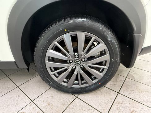 Used 2023 Nissan Pathfinder SL w/ SL Premium Package image 13