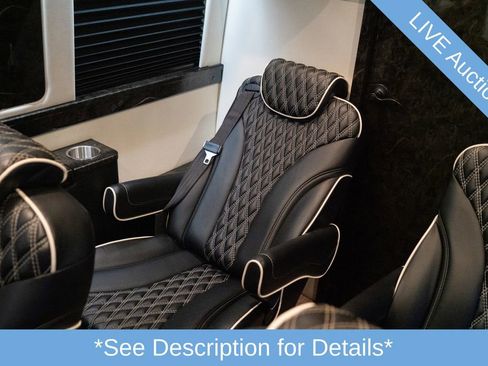 Used 2022 Mercedes-Benz Sprinter 2500 w/ Parking Package image 45