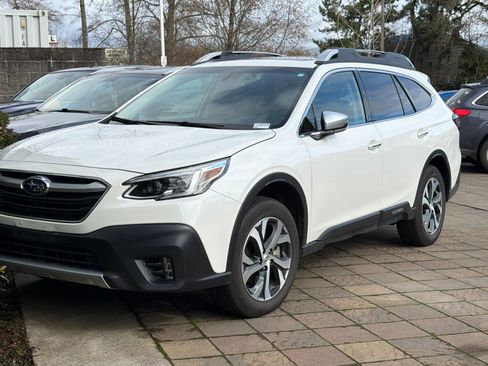 Used 2022 Subaru Outback Touring XT image 2