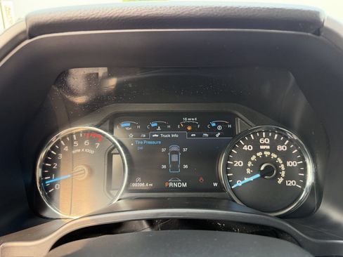 Used 2020 Ford F150 Platinum w/ Technology Package AWD/4WD image 16