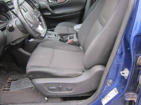 Used 2019 Nissan Rogue SV AWD/4WD image 8