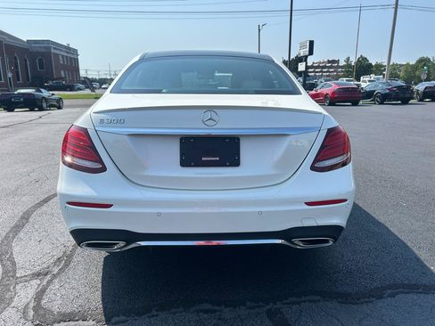 Used 2017 Mercedes-Benz E 300 image 6