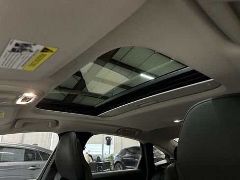 Used 2017 Volvo S90 T6 Momentum w/ Vision Package image 31