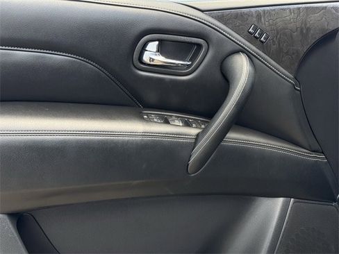 Used 2024 INFINITI QX80 Luxe image 28