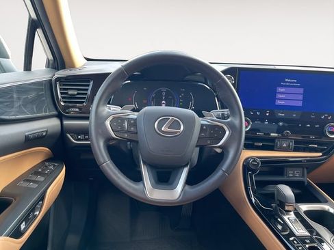 Used 2024 Lexus NX 350h AWD image 12