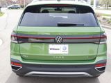 New 2025 Volkswagen Taos SEL image 4