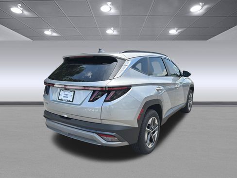 Certified 2025 Hyundai Tucson SEL AWD/4WD image 7