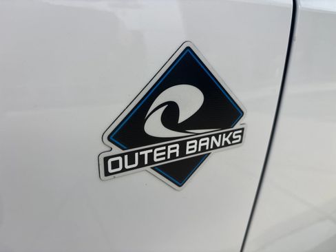 Used 2024 Ford Bronco Outer Banks AWD/4WD image 55