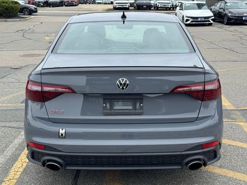 Used 2024 Volkswagen Jetta GLI 40th Anniversary Edition FWD image 5