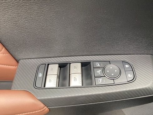 New 2025 Mitsubishi Outlander SEL image 18