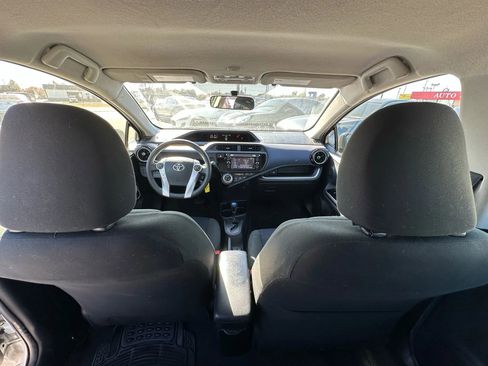 Used 2016 Toyota Prius C Two image 15