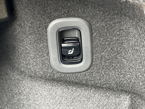 New 2026 Mercedes-Benz CLE 53 AMG 4MATIC Cabriolet image 18