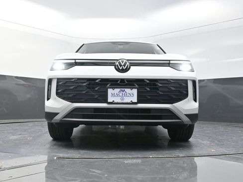 New 2026 Volkswagen Tiguan SE AWD/4WD image 22