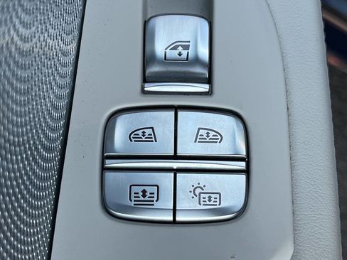 Used 2022 BMW ALPINA B8 xDrive Gran Coupe image 21