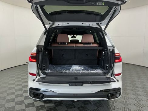 New 2026 BMW X7 xDrive40i w/ M Sport Package AWD/4WD image 31