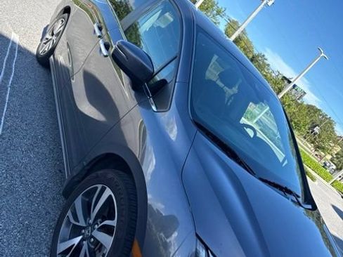 Used 2024 Honda Odyssey Touring image 11