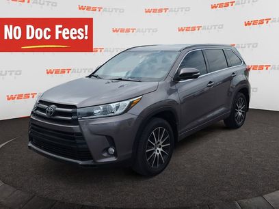 Used 2018 Toyota Highlander SE