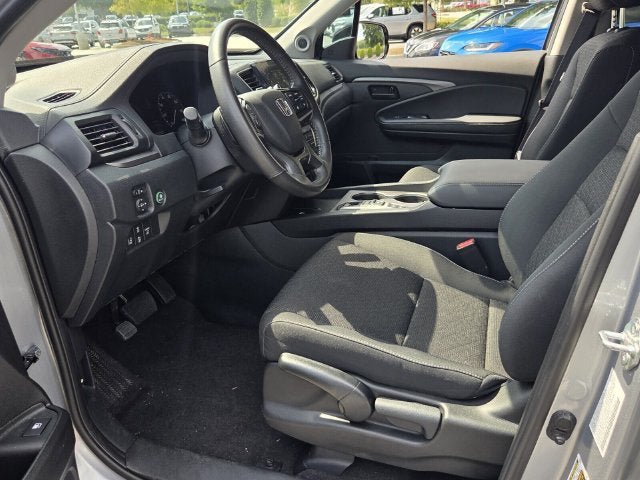Certified 2025 Honda Ridgeline Sport image 19