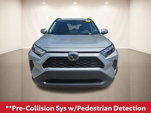 Used 2024 Toyota RAV4 XLE FWD image 12