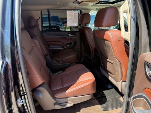 Used 2015 Chevrolet Suburban LTZ AWD/4WD image 17