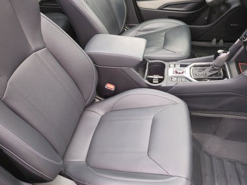 Used 2023 Subaru Forester Limited image 27