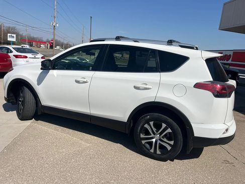 Used 2018 Toyota RAV4 LE w/ All Weather Liner Package image 11