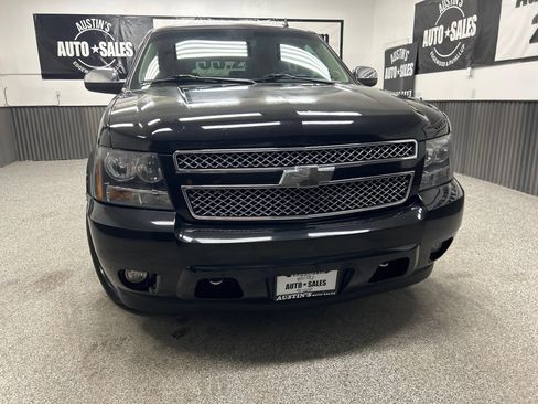 Used 2014 Chevrolet Tahoe LTZ AWD/4WD image 2