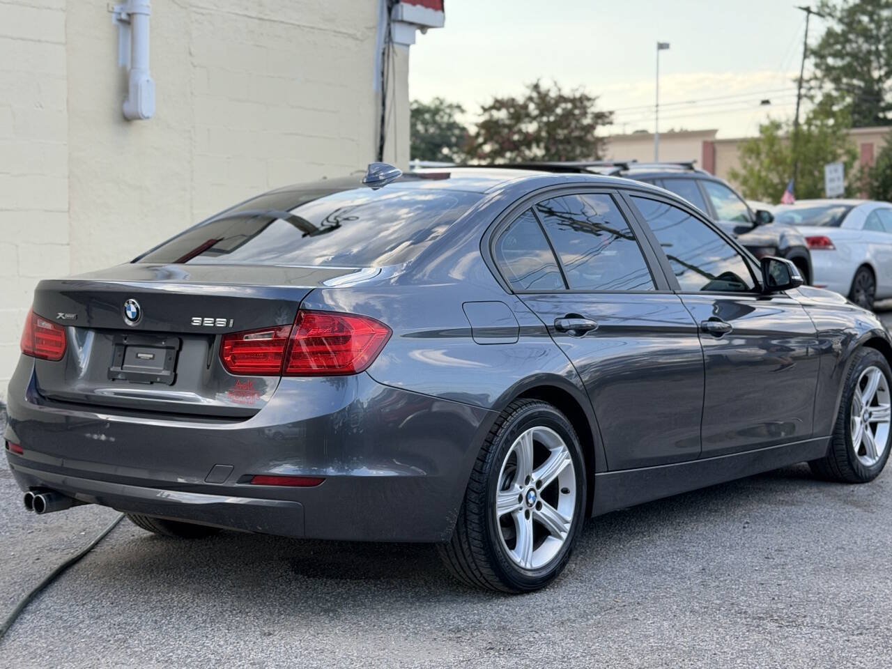 Used 2013 BMW 328i xDrive Sedan AWD/4WD image 8
