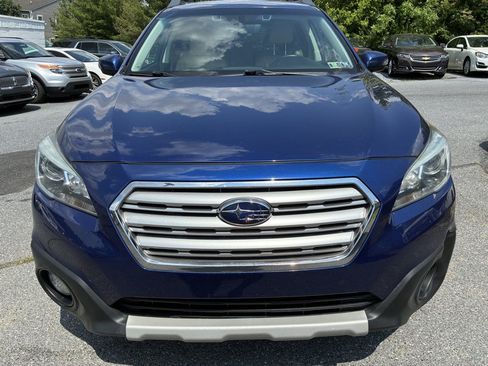 Used 2017 Subaru Outback 3.6R Limited AWD/4WD image 2