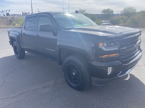 Used 2018 Chevrolet Silverado 1500 LT w/ All Star Edition AWD/4WD image 5