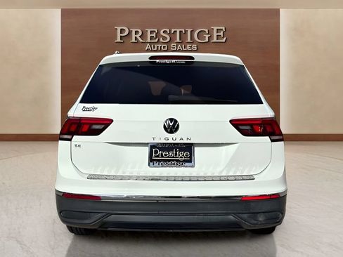 Used 2022 Volkswagen Tiguan SE w/ Panoramic Sunroof Package FWD image 41